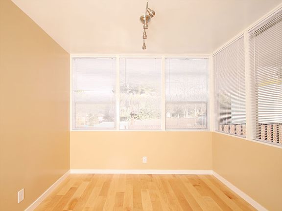 5th image of 120 E Creek Dr APT 14A