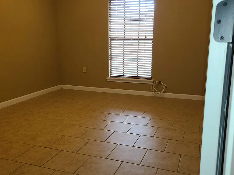 511 Ponderosa Dr — Photo 4
