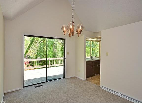 4th image of 35 Muirfield Dr