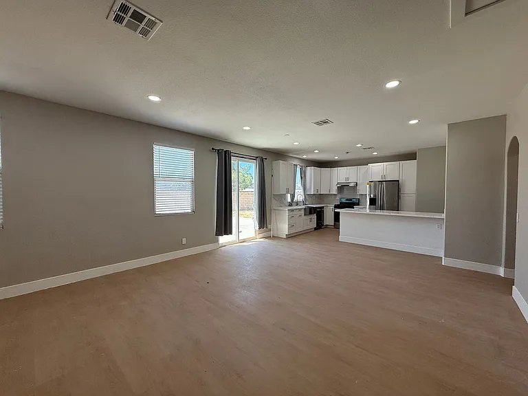 1786 Linn Way #1786 — Photo 3