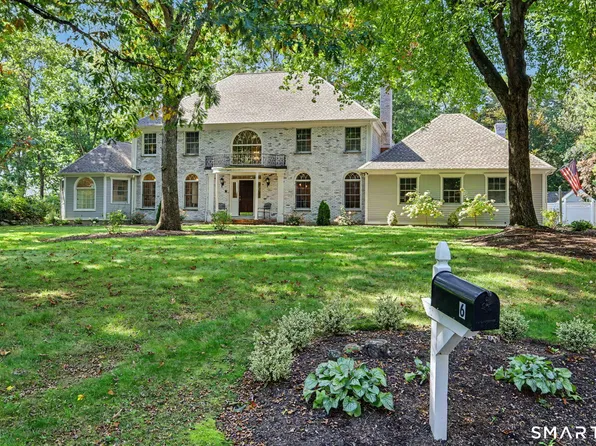 6 High Fields Drive, Danbury, CT 06811