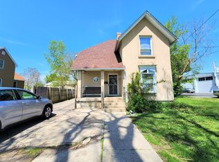 564 Slade Ave, Elgin, IL 60120