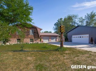 1019 Harding St, Belding, MI 48809