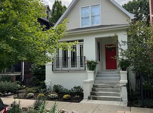 1713 W School St, Chicago, IL 60657