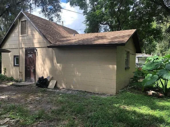 4823 9th St, Zephyrhills, FL 33542