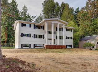 322 Village Way #6, Qualicum Beach, BC V9K1N4
