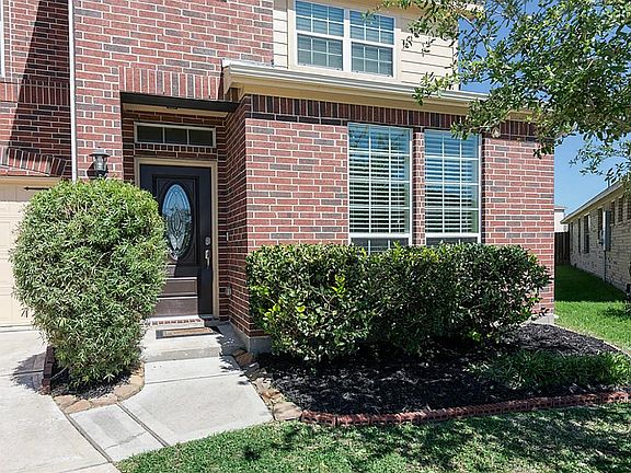 2nd image of 9711 Drifting Oaks Ct