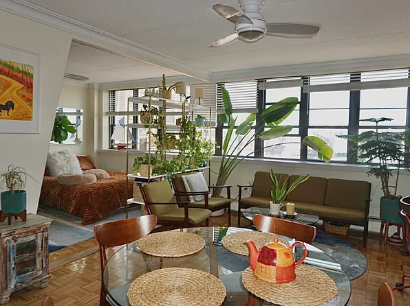 300 West 110th Street 16A image 3 of 9