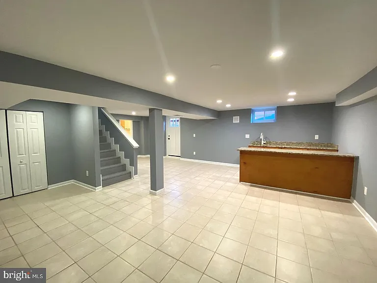 11005 Amherst Ave — Photo 29