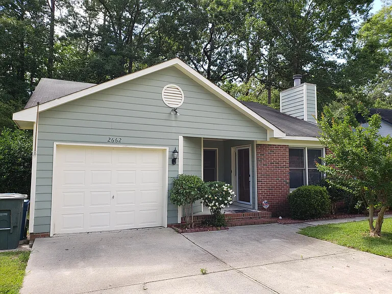 2662 Rivercliff Rd — Photo 2