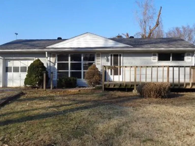 1515 Pin Oak Ln — Photo 1