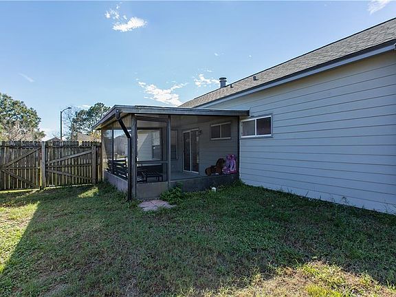 5th image of 23119 Dover Dr