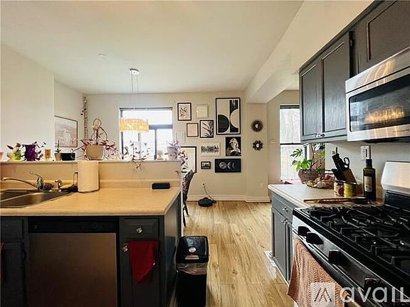 2nd image of 200 S Millvale Ave APT 201