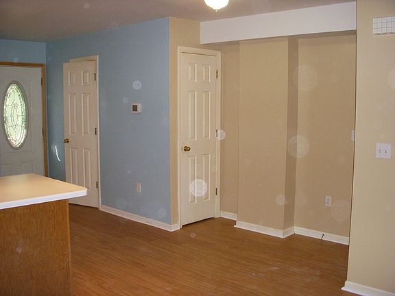 Eating area and coat closet