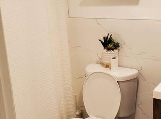 11822 190th St, Saint Albans, NY 11412