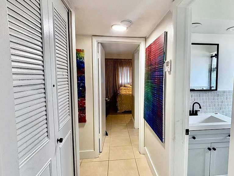 1735 Dewey St #201 — Photo 7