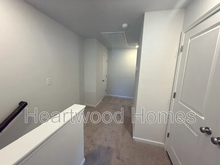 121 Bartlett Dr — Photo 15