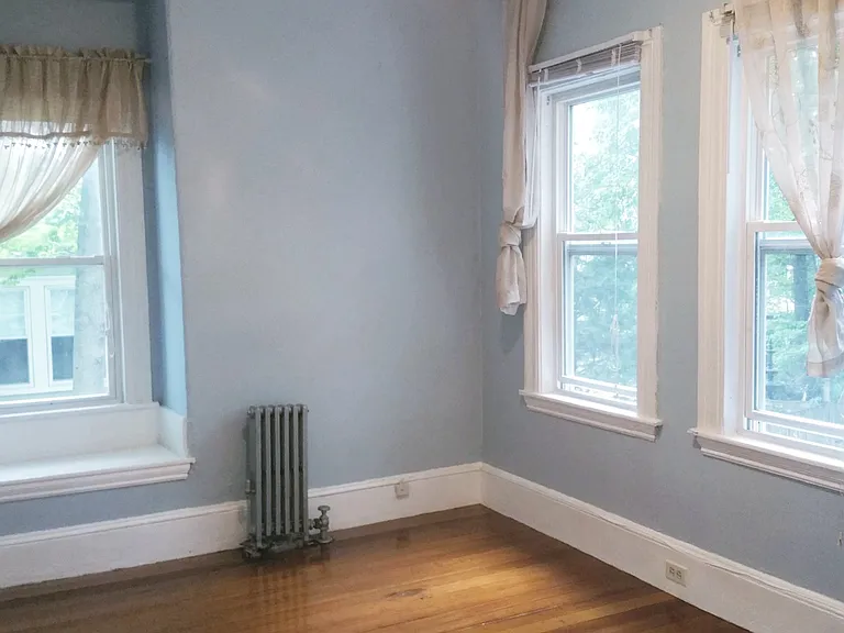 12 Read Ct — Photo 1