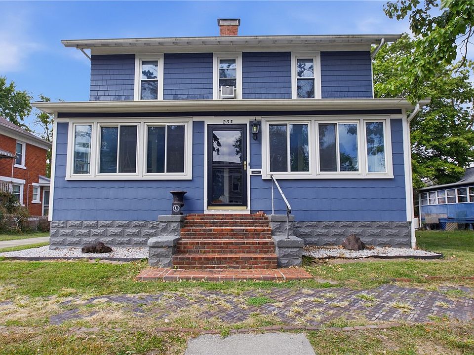 1st image of 233 Jackson Ave