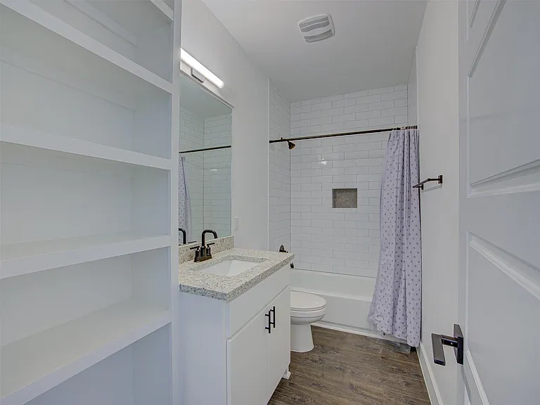 20507 Bonanza St #B — Photo 23