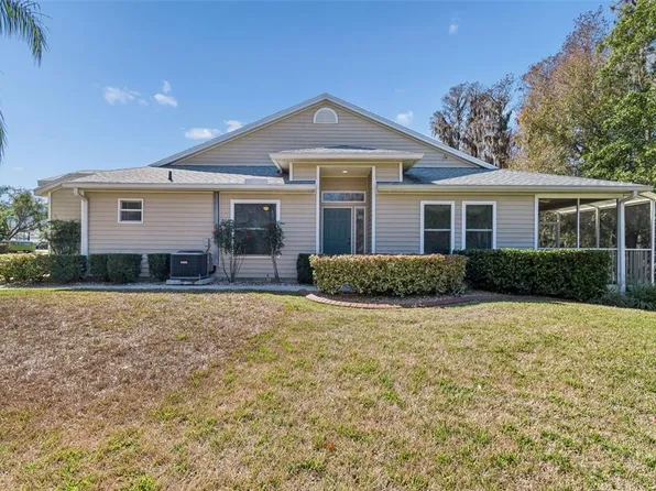 1745 Heron Cove Dr, Lutz, FL 33549