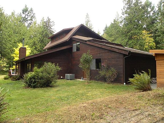 2nd image of 8225 Mason Way NW