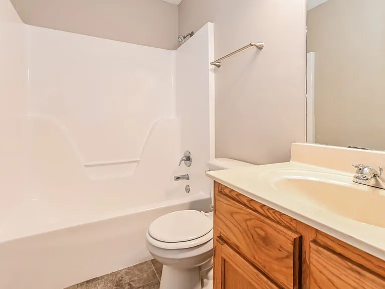 6205 Liberty Estates Dr — Photo 15
