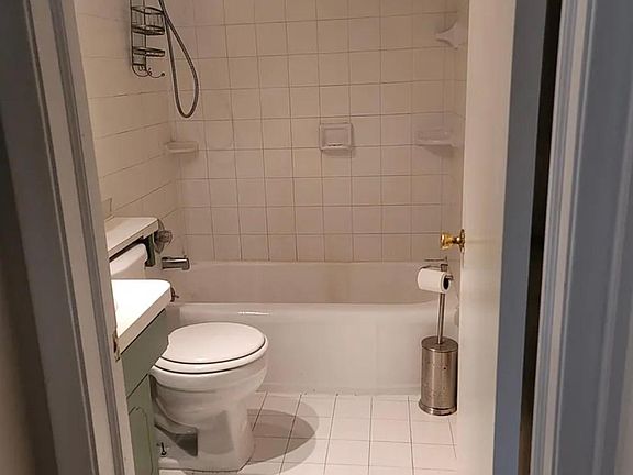 3rd image of 18503 Gaylord St