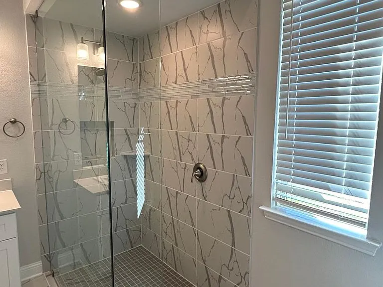9008 Guadalupe St — Photo 24