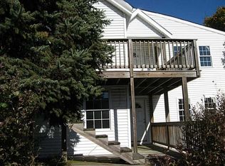 94 Oak St, Westerly, RI 02891