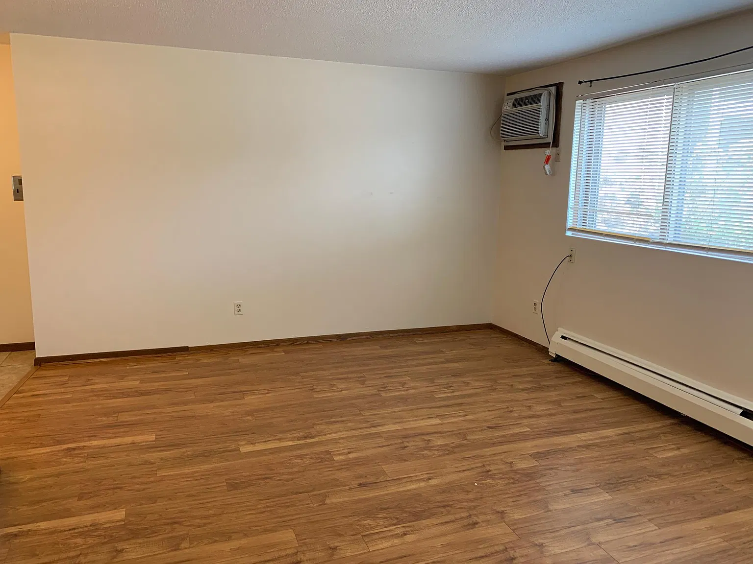 1 bed, 750 sqft, $1,250 — Photo 3