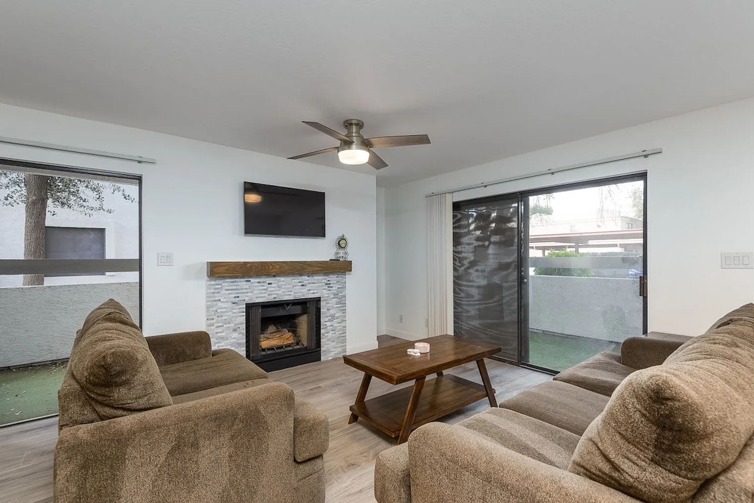 2 bed, 2.0 bath, $3,756 — Photo 4
