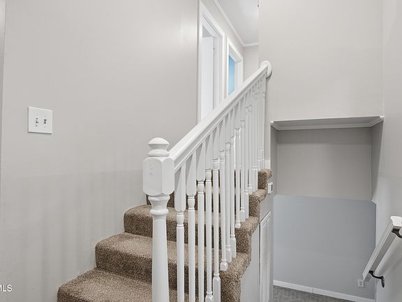 4th image of 114 Alpine Cir