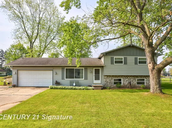 942 Wheelock St, Freeland, MI 48623