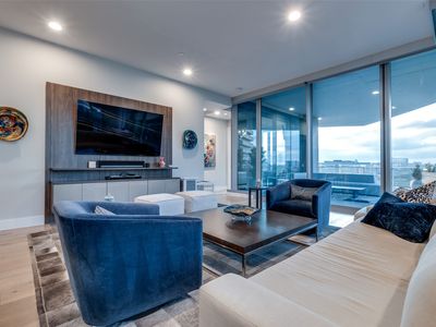 3130 N Harwood St APT 602, Dallas, TX, 75201