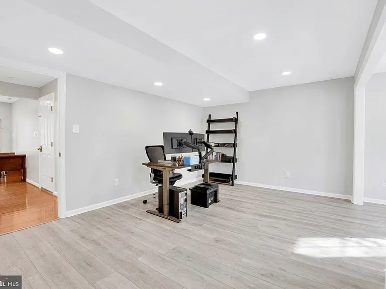 47575 Sharpskin Island Sq — Photo 15