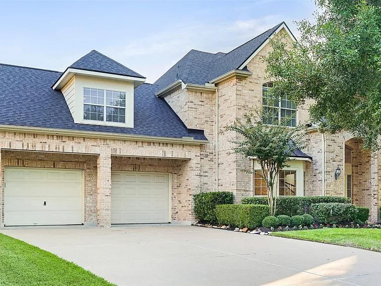 6915 Monarch Lake Ln — Photo 3
