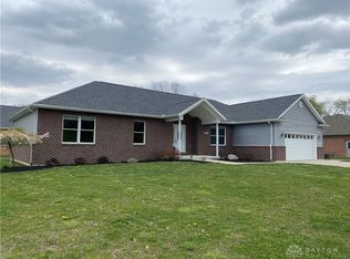1230 Winter Ridge Dr, Sidney, OH 45365