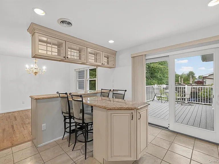 234 Betsy Ross Dr — Photo 14