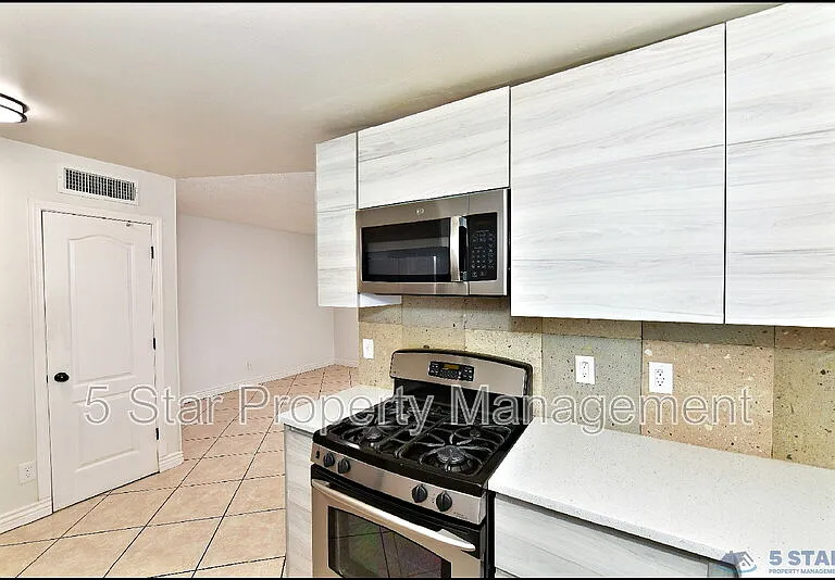 10565 Murphy St — Photo 14