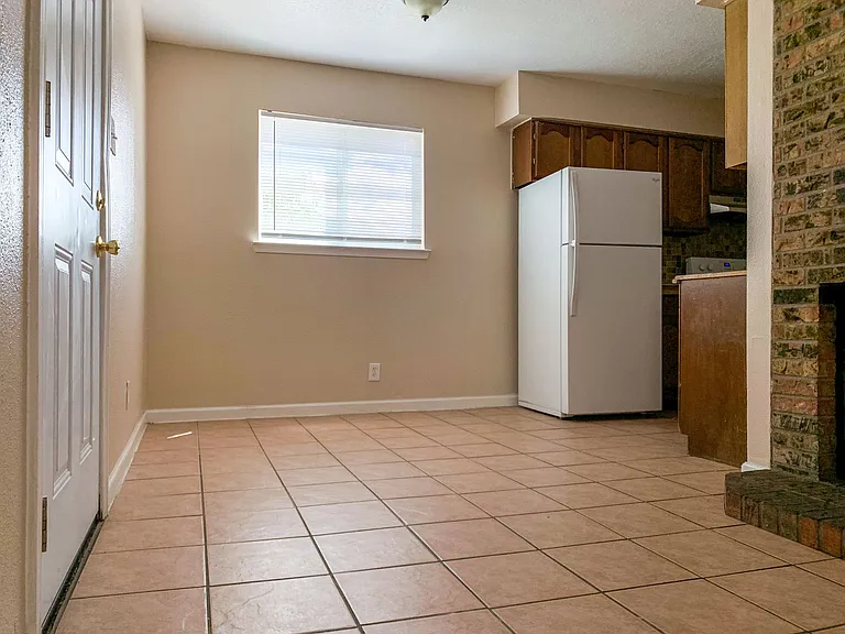 2 Bedroom Fourplex with Fireplace — Photo 10