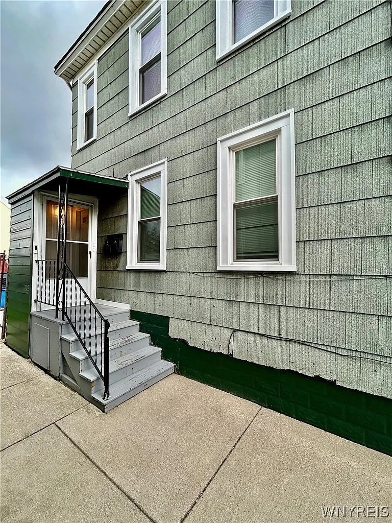 Building Photo - 52 Greeley St #UPPER
