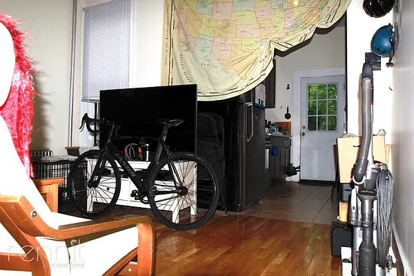 Rented by Rennit Inc. | media 37