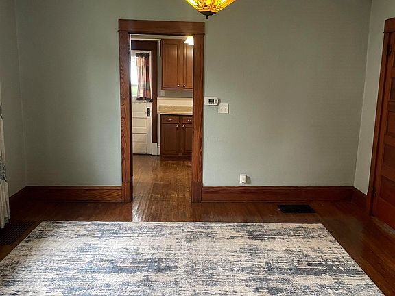 2nd image of 407 S Willard St