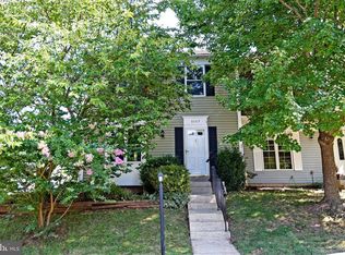 3289 Tayloe Ct, Herndon, VA 20171