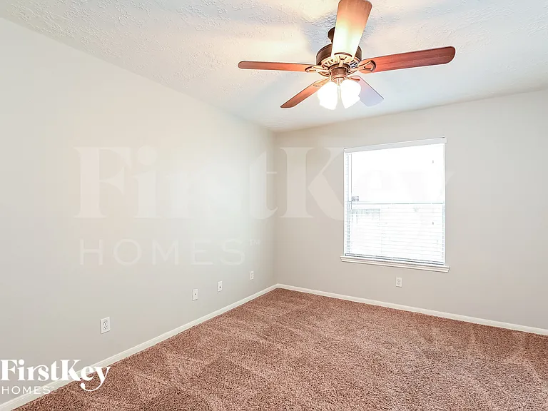 11931 Belle Ct — Photo 10