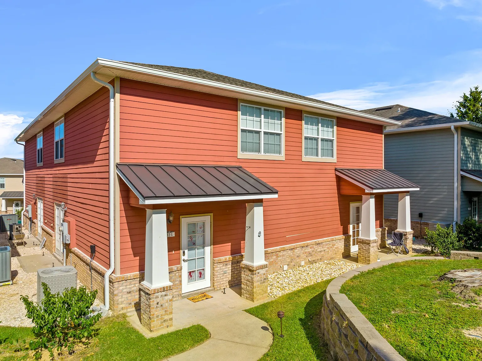 722 Arbor Lake Dr — Photo 1