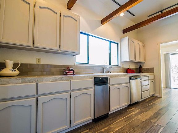 5th image of 2840 Maryetta Ct