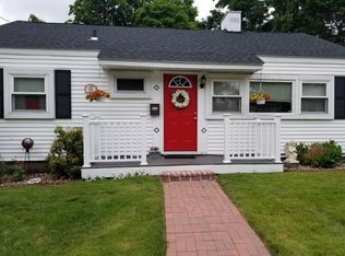 15 Brewster Ter, Methuen, MA 01844