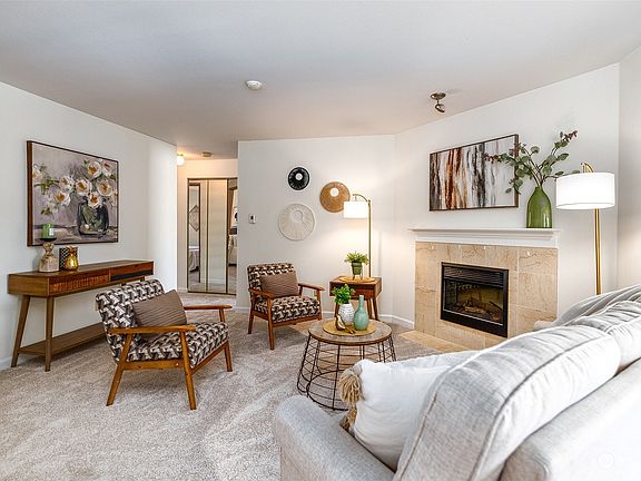 3rd image of 17122 44th Avenue W #D201
